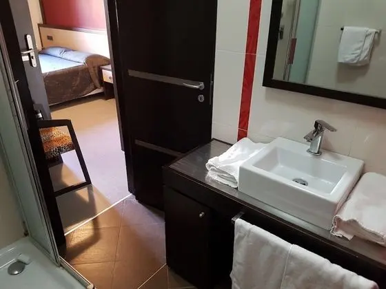 Standard Tek Büyük veya İki Ayrı Yataklı Oda
