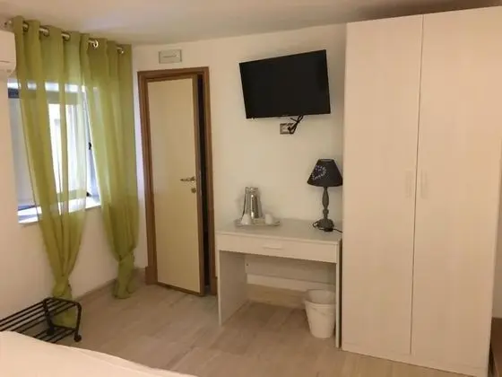 Economy Tek Büyük Yataklı Oda, 1 Büyük (Queen) Boy Yatak