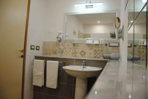 Economy Tek Büyük Yataklı Oda, 1 Büyük (Queen) Boy Yatak