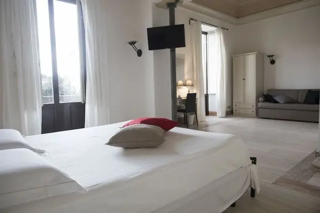 Superior Oda, Balkon