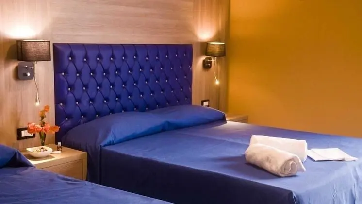 Deluxe Üç Kişilik Oda