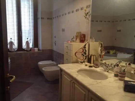 Comfort Tek Büyük veya İki Ayrı Yataklı Oda (Blue room)