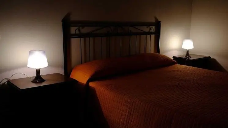 Üç Kişilik Oda, Ortak Banyo