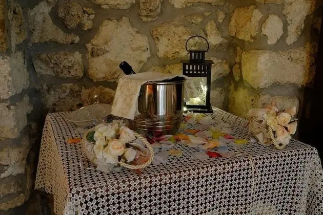 Üç Kişilik Oda, Ortak Banyo