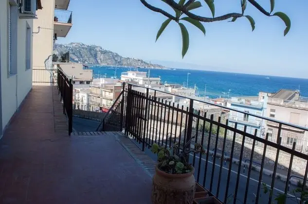 Classic Tek Büyük veya İki Ayrı Yataklı Oda (Agave)