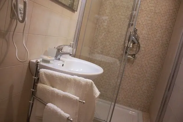 Classic Tek Büyük veya İki Ayrı Yataklı Oda (Agave)