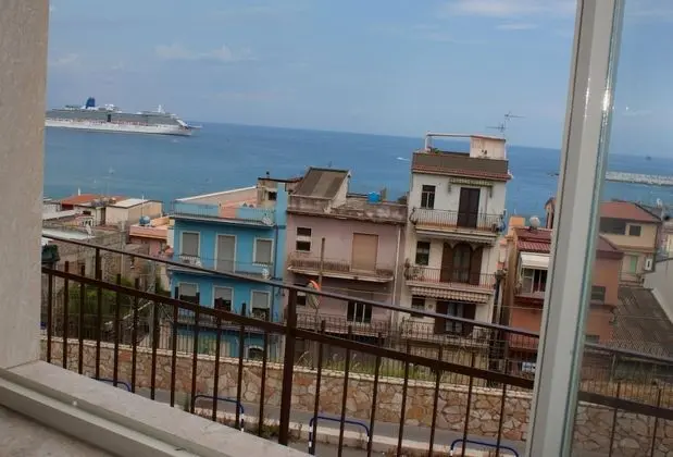 Deluxe Tek Büyük Yataklı Oda, Deniz Manzaralı (Aretusa)