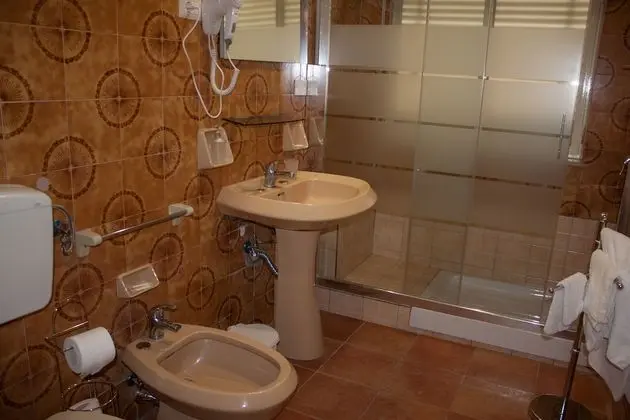 Deluxe Üç Kişilik Oda, Balkon, Koy Manzaralı (Galatea)