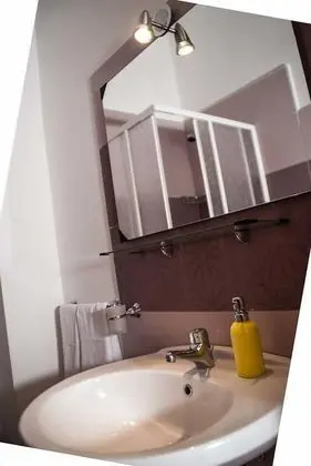 Üç Kişilik Oda