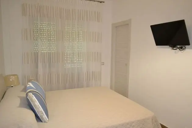 Exclusive Tek Büyük Yataklı Oda, Banyolu/Duşlu, Bahçeli