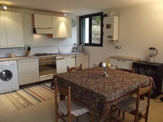 Basic Apart Daire, Sigara İçilmez