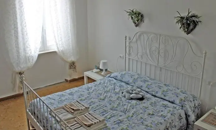 Tek Büyük Yataklı Oda, Banyolu/Duşlu