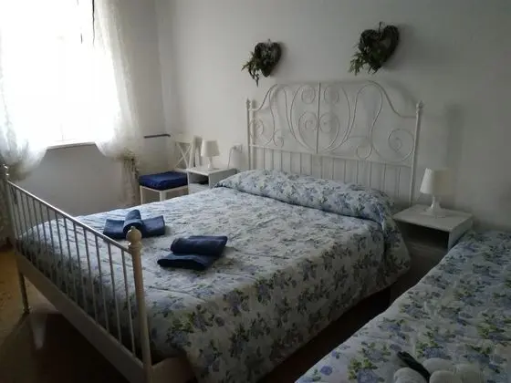 Tek Büyük Yataklı Oda, Banyolu/Duşlu