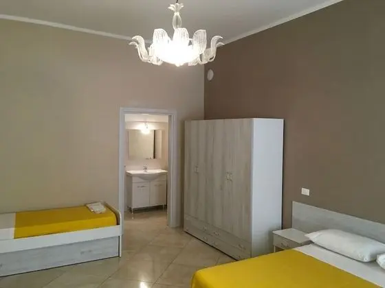 Deluxe Dört Kişilik Oda, Veranda, Bahçe Manzaralı