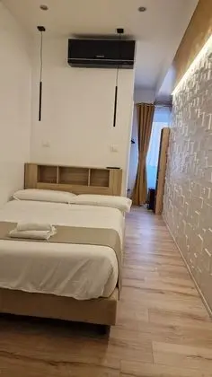 Büyük Yataklı Tek Kişilik Oda