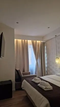 Büyük Yataklı Tek Kişilik Oda