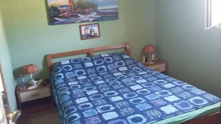 Tek Büyük Yataklı Oda (Zelena)