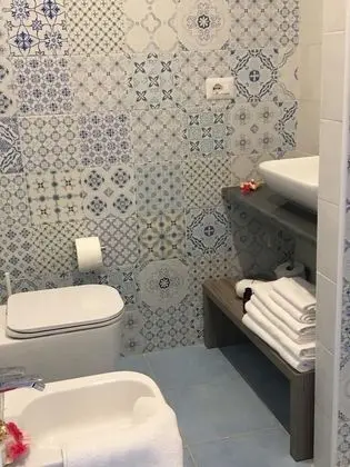 Standard Tek Büyük veya İki Ayrı Yataklı Oda, Deniz Manzaralı