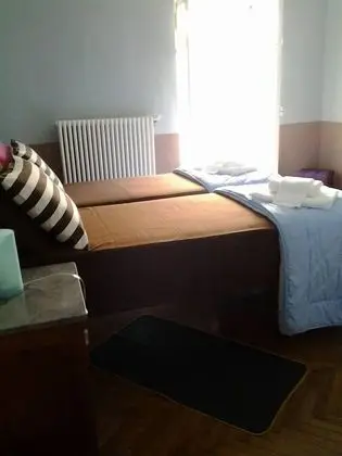 Standard Tek Büyük veya İki Ayrı Yataklı Oda
