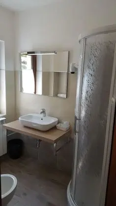 Üç Kişilik Oda, Birden Çok Yatak