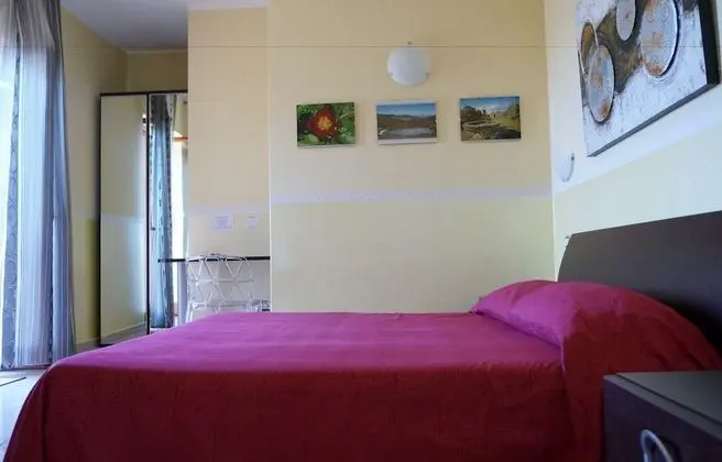 Classic Üç Kişilik Oda