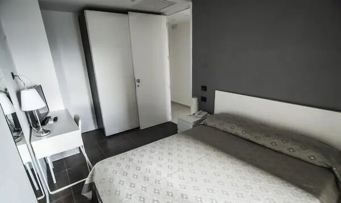 Comfort Büyük Yataklı Tek Kişilik Oda, Şehir Manzaralı
