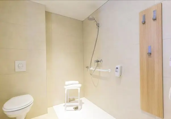 Tek Büyük Yataklı Oda, Sigara İçilmez