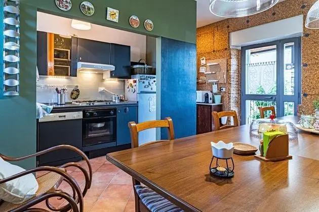 Design Tek Büyük Yataklı Oda, Tepe Manzaralı