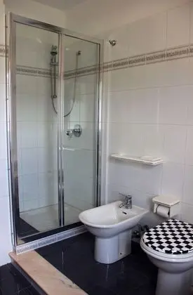 Üç Kişilik Oda, Özel Banyo (Rossa)
