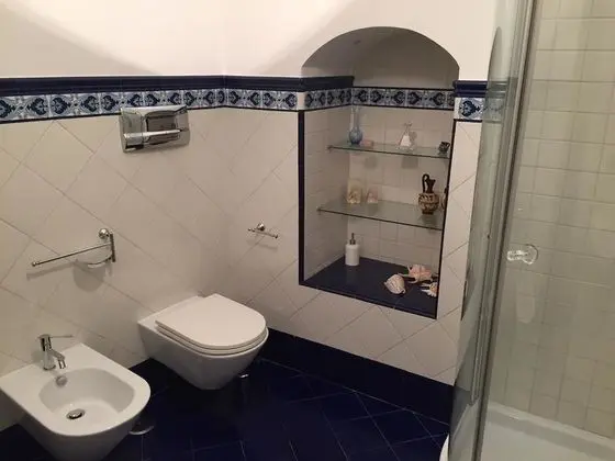 Üç Kişilik Oda, Şehir Manzaralı