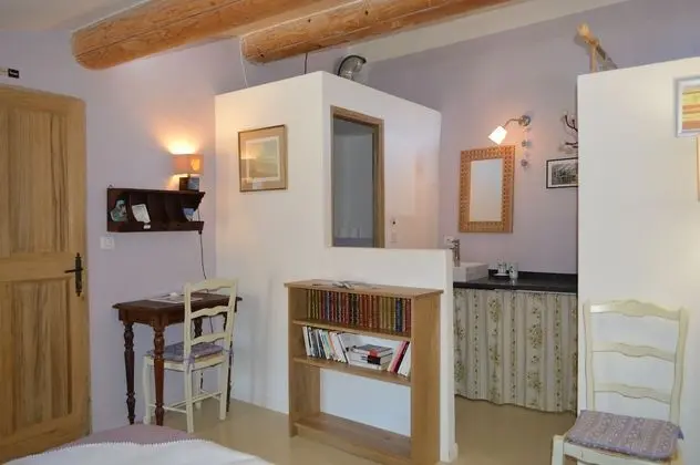 Tek Büyük Yataklı Oda, 2 Tek Kişilik Yatak (Saturnin)