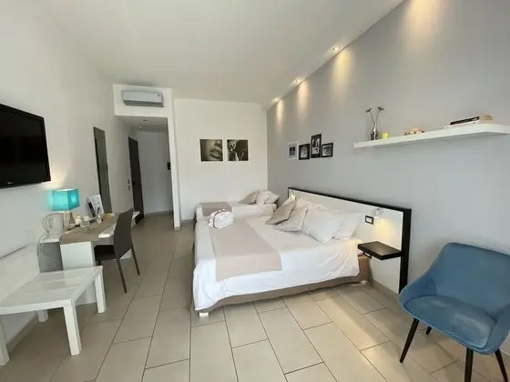 Superior Üç Kişilik Oda, Balkon