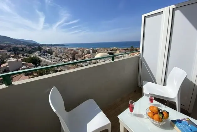 Superior Üç Kişilik Oda, Balkon