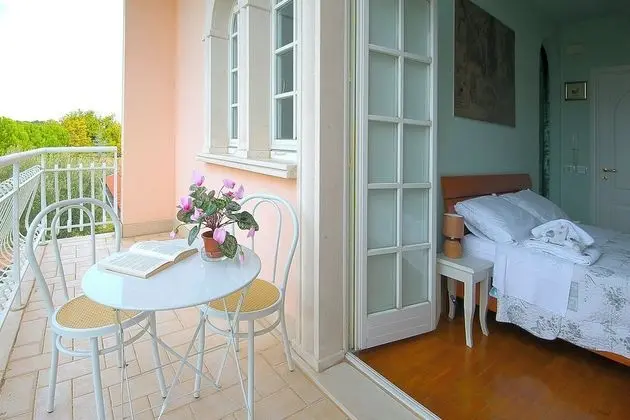 Comfort Tek Büyük veya İki Ayrı Yataklı Oda, 1 Çift Kişilik veya 2 Tek Kişilik Yatak, Teras, Kule