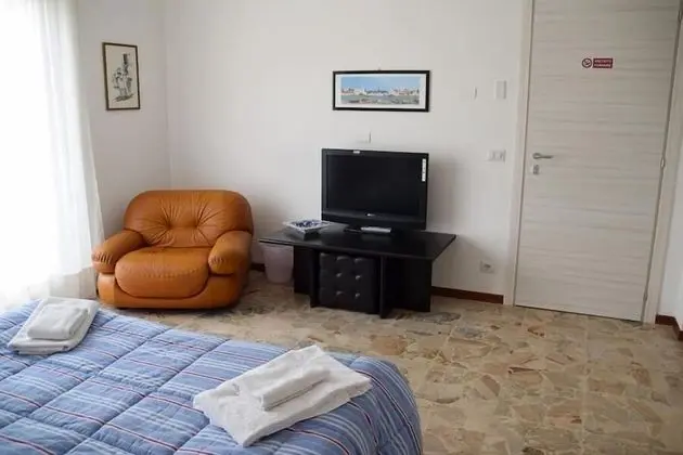Tek Büyük Yataklı Oda, Birden Çok Yatak (Fenicotteri)