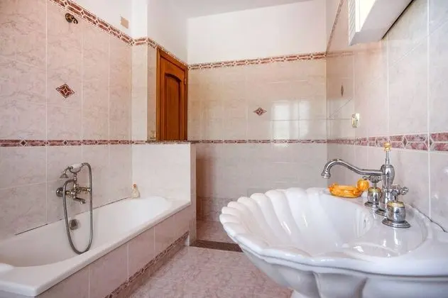 Classic Tek Büyük Yataklı Oda, Banyolu/Duşlu