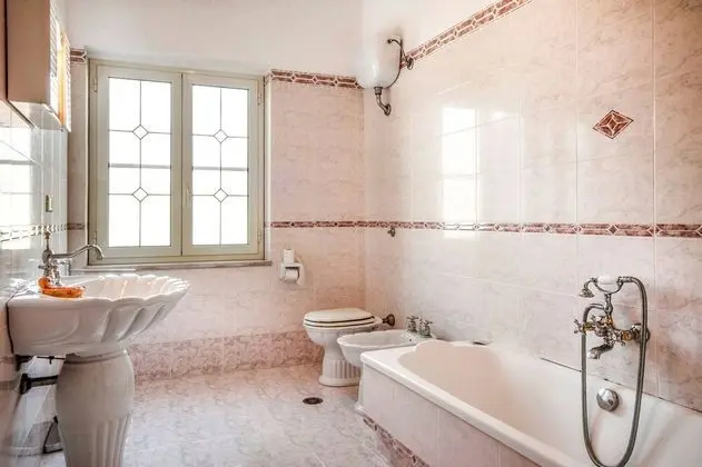 Classic Tek Büyük Yataklı Oda, Banyolu/Duşlu