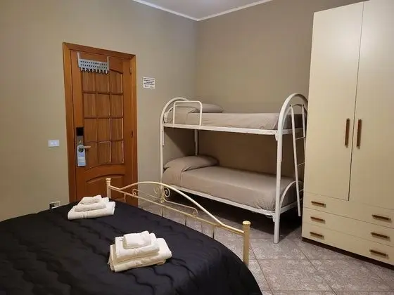 Deluxe Dört Kişilik Oda, Sigara İçilebilir, Banyolu/Duşlu