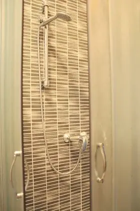 Üç Kişilik Oda, Özel Banyo