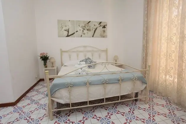 Deluxe Tek Büyük Yataklı Oda, Bahçe Manzaralı