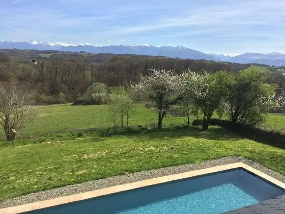 Panoramic Tek Büyük Yataklı Oda, Dağ Manzaralı (Germaine)
