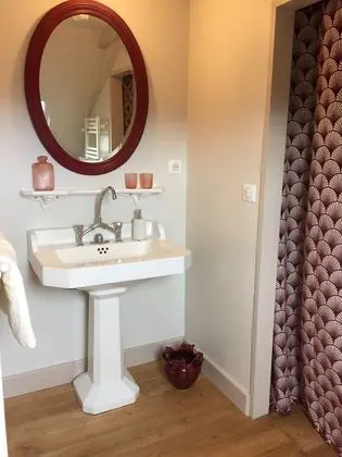 Romantic Tek Büyük Yataklı Oda, Dağ Manzaralı (Emilia)