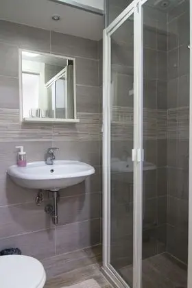 Economy Tek Büyük Yataklı Oda