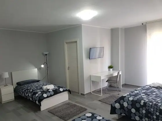 Junior Süit, Balkon