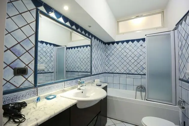 Premium Dört Kişilik Oda (Rinascimento)