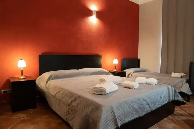 Üç Kişilik Oda