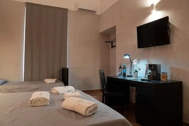Üç Kişilik Oda