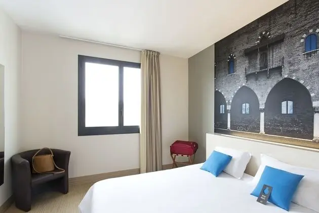 Tek Büyük Yataklı Oda, Sigara İçilmez