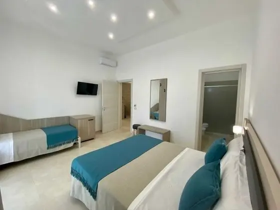 Basic Üç Kişilik Oda