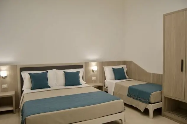 Basic Üç Kişilik Oda